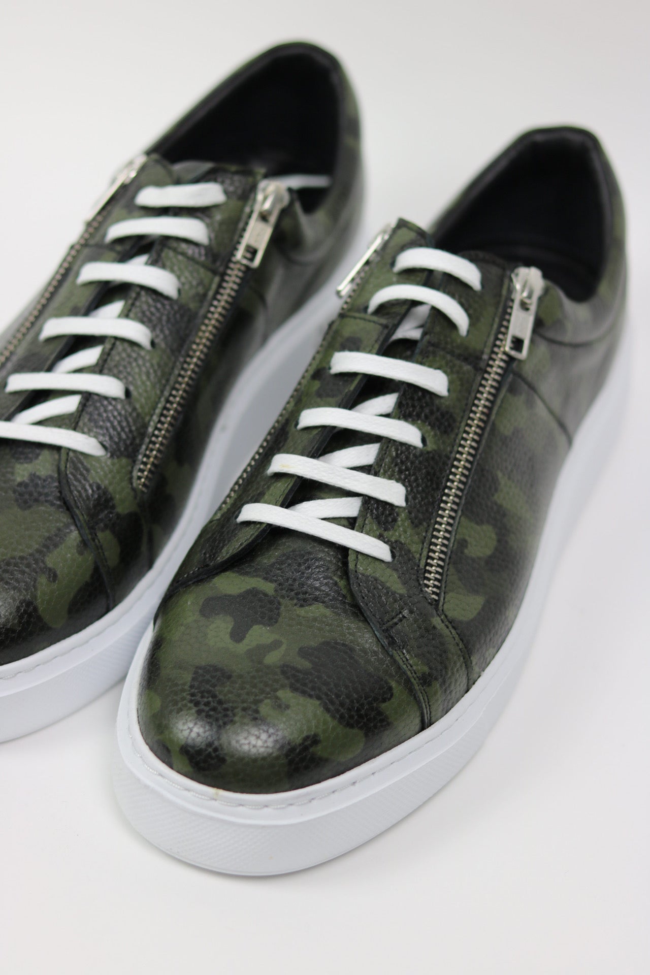 Common projects camo sole sales